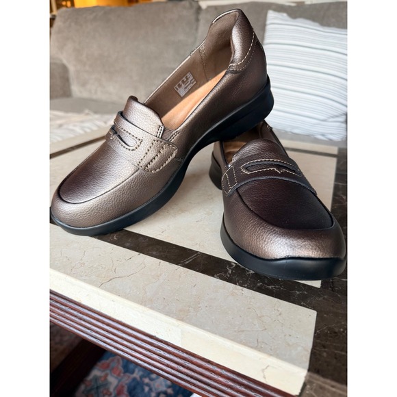 Clarks Collection Shoes - Clarks Collection Womens Loafer Shoes Metallic Bronze Slip On Comfort Size 9